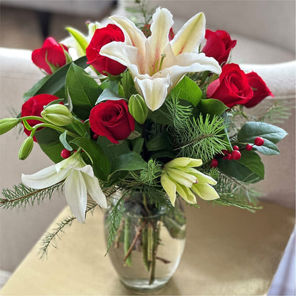 Sparkling Snowflakes Bouquet –  Wish Etc..., Brighton ON